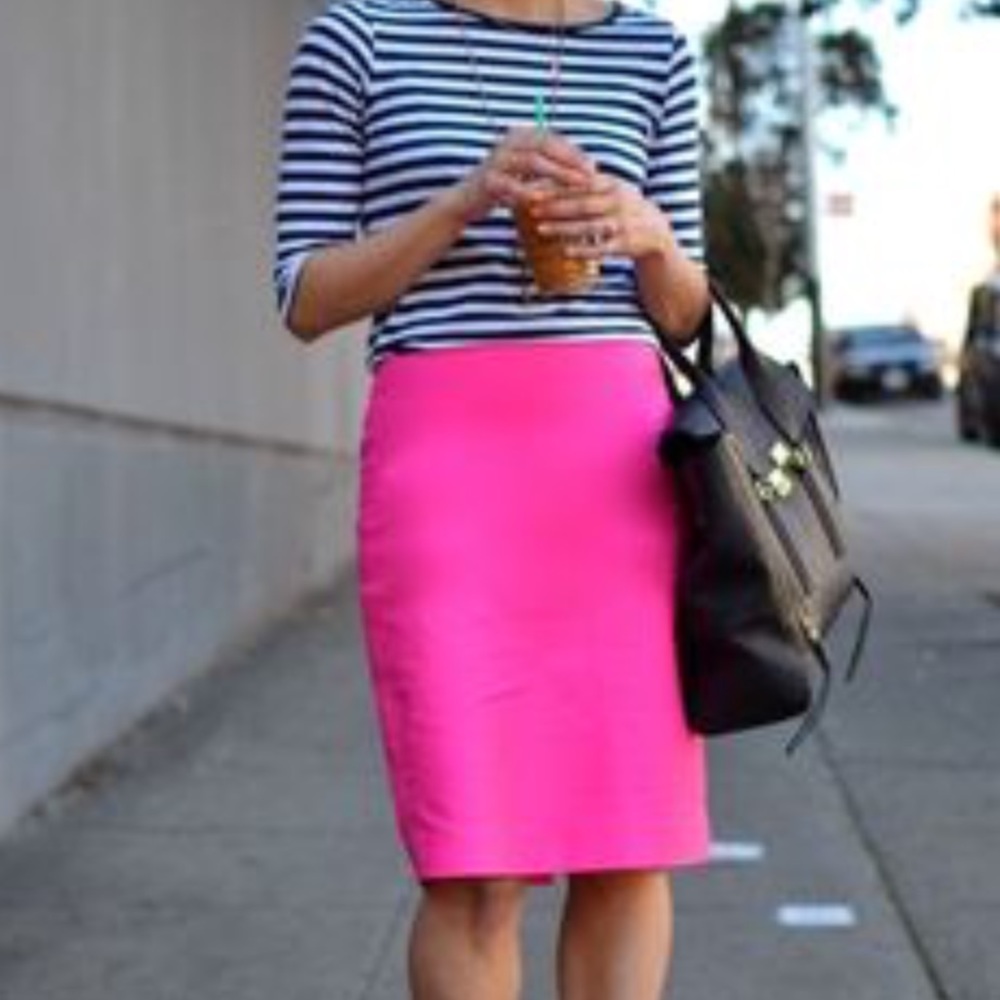 Burberry London wool Pencil Skirt Pink Lined Pockets 10 Gorgeous. BARBIECORE VGC
